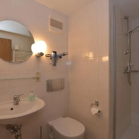 Parkhotel Ebersdorf 3*